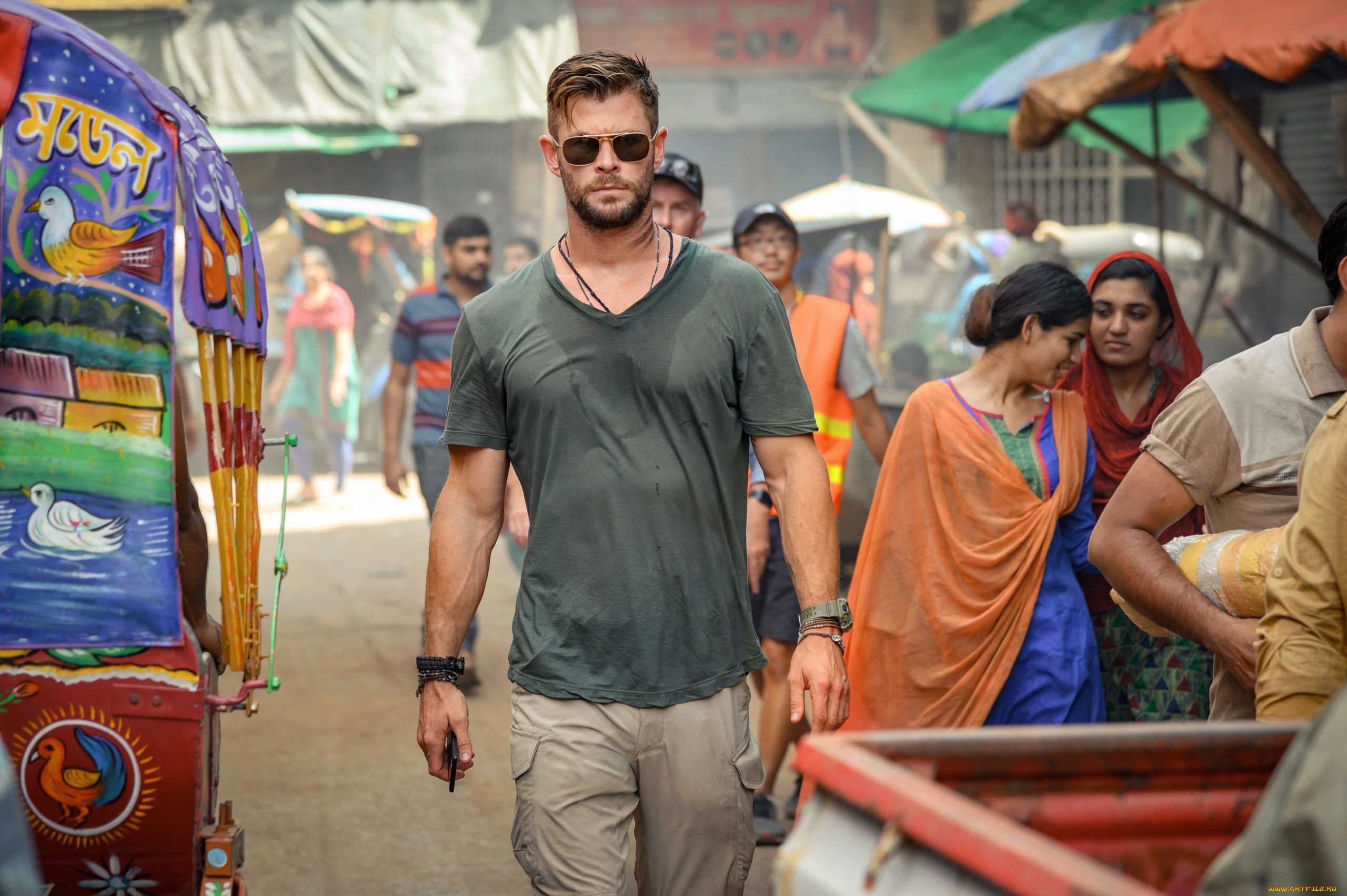 extraction ,  2020,  , extraction, , , , hris, hemsworth, 2020, tyler, rake, 